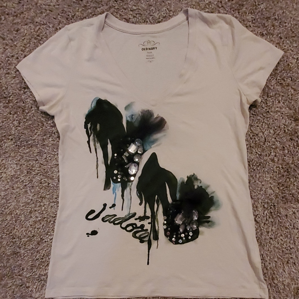 Old Navy T-shirt